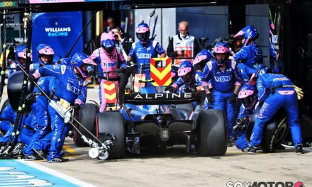 Video: Alpine upalio svoj A523