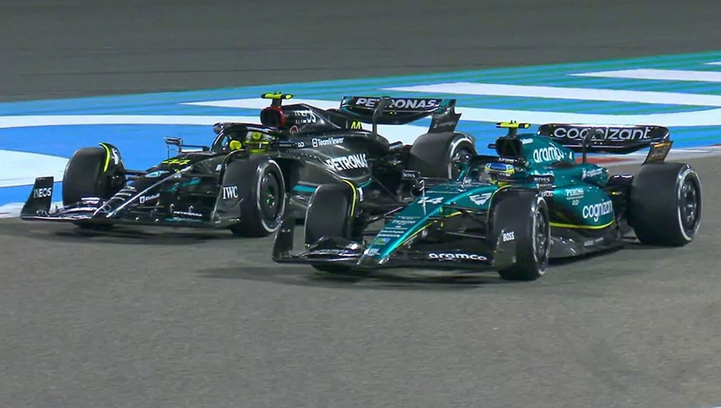 Alonsovo preticanje Hamiltona u Bahreinu proglašeno za preticanje mjeseca