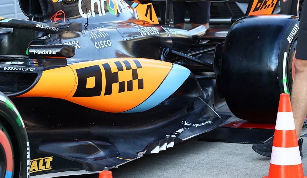 McLaren sa novim bočnim stranicama i podnicom u Austriji