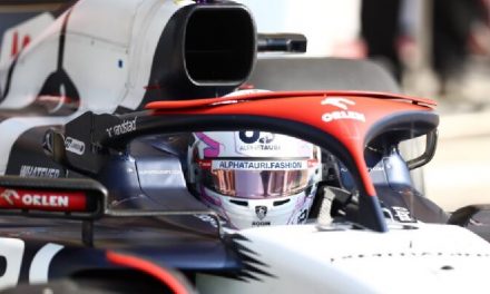 Liam Lawson na rubu potpisivanja ugovora — Red Bull