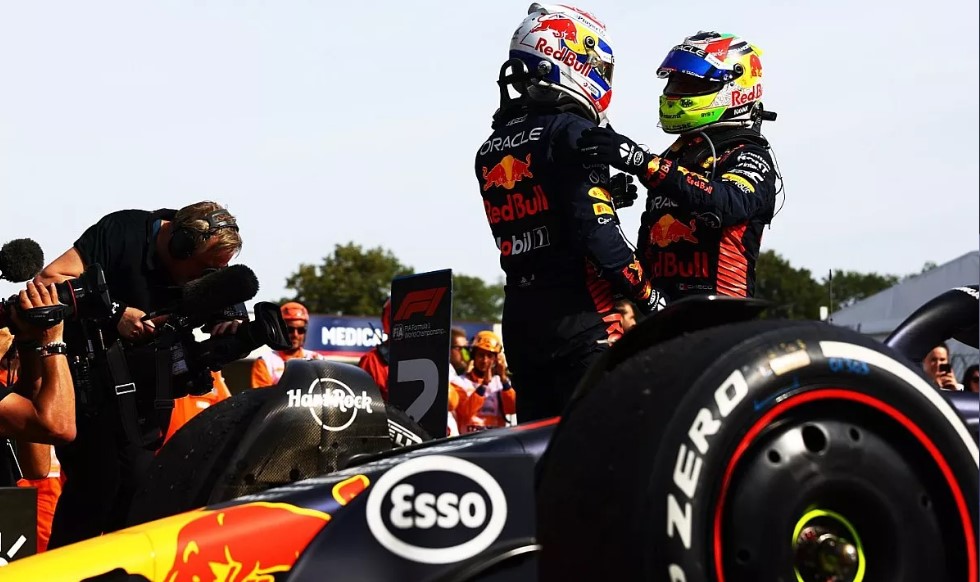 Perez mora imati više samopouzdanja da pobijedi Verstappena — Bottas