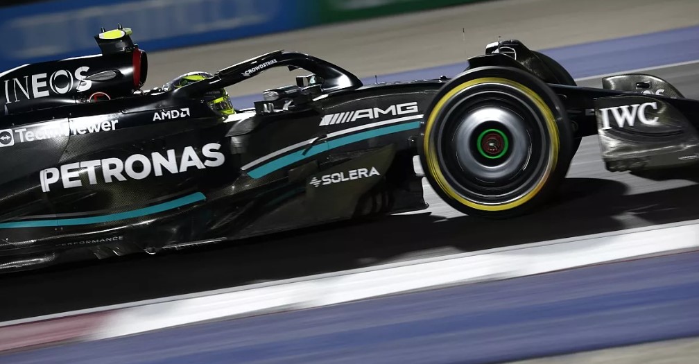 Hamilton predlaže trodnevna zimska testiranja u Kataru: Potrebne su kvalitetnije gume