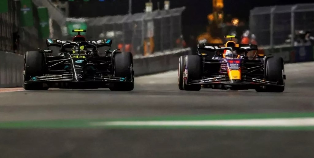 Hamilton ne bi imao problem ući u Red Bullov bolid, ali ipak više voli pobijediti sa Mercedesom