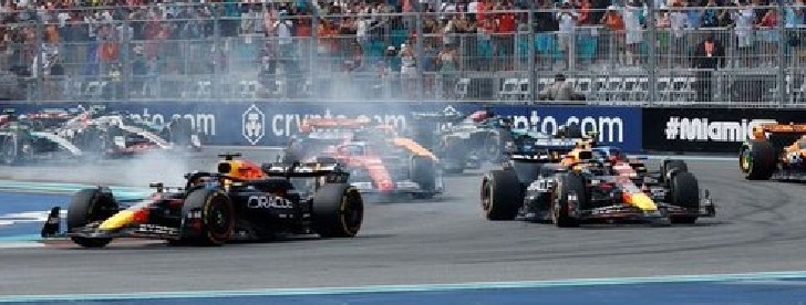 Perez izbjegao katastrofu sa Verstappenom u optimističnom startu