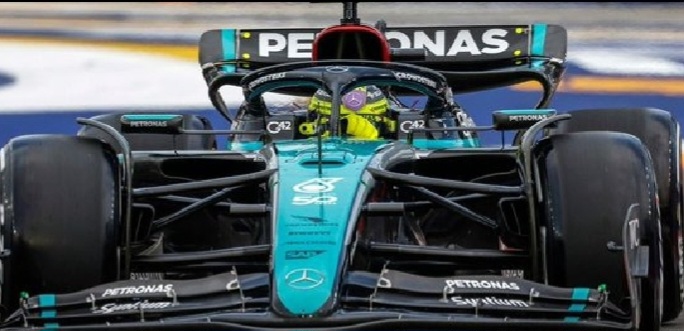 Hamilton: Mercedes se malo izgubio sa postavkama u Singapuru