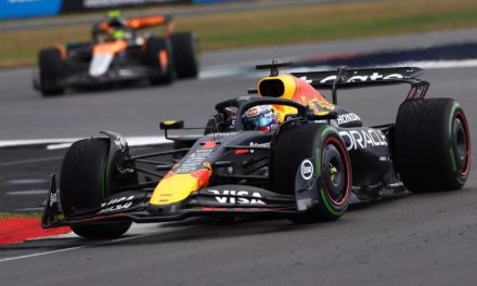 Verstappenove postavke niske razine downforcea donijele pogrešan potez na Silverstoneu