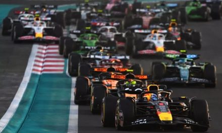 Zašto Verstappen nije mogao usporiti grupu u odlučujućoj utrci za titulu u Abu Dhabiju