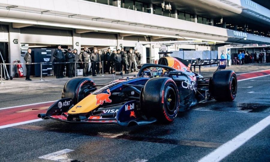 Hadjar: Promjena guma izazvala izlijetanje RB22 u Barceloni