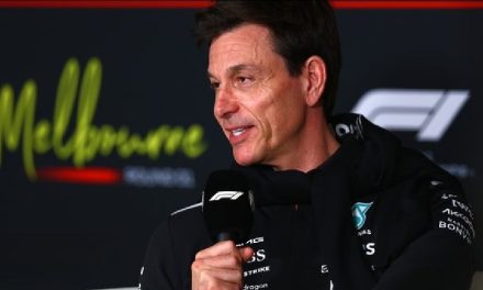 Wolff: Nemoguće je učiniti sve kupce motora sretnim