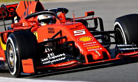 Wolff: Ferrari ‘šalje poruku’ favoriziranjem Vettela