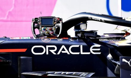 Mercedes će analizirati ‘činjenice i podatke’ oko Red Bullovog napretka sa motorom