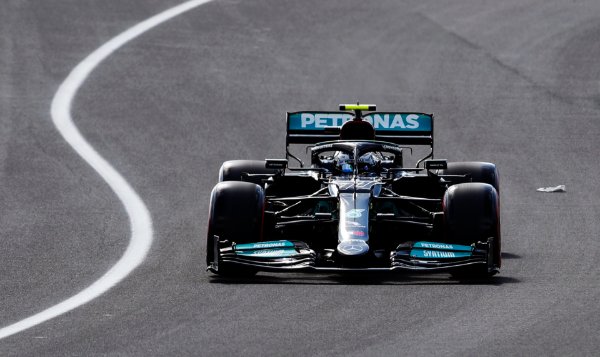 Mercedes objasnio promjenu motora kod Hamiltona