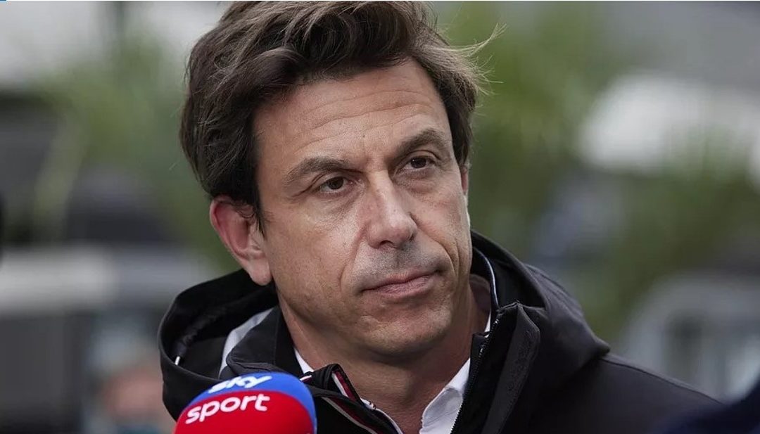 Wolff: Promjena propisa za zaustavljanje Red Bulla uništilo bi F1