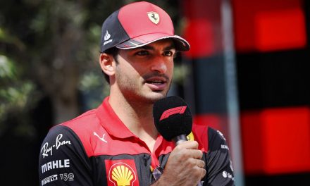 Svi kritikuju, a niko ne čestita Ferrariju kad ima pravu strategiju – Sainz