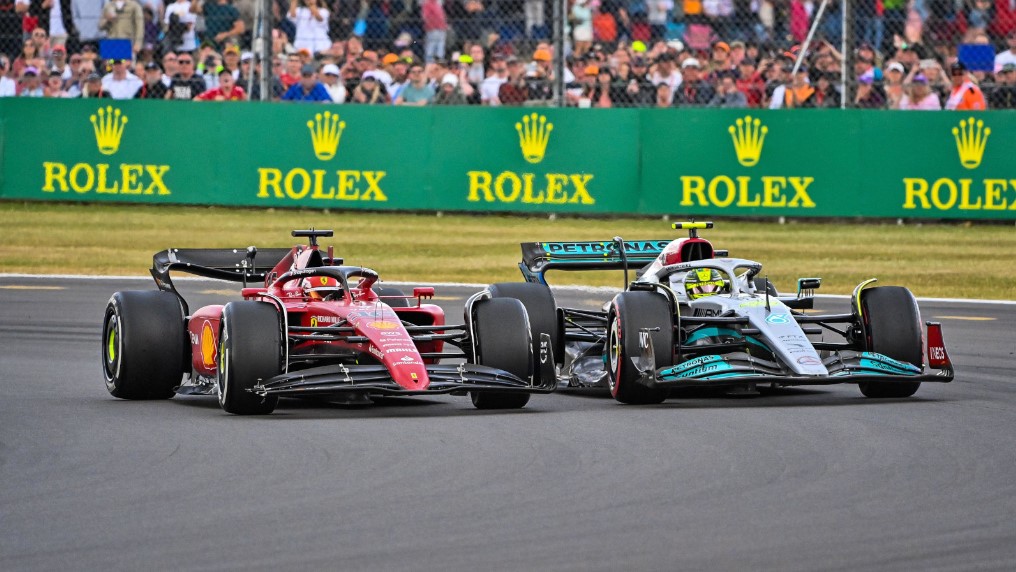 Hill: Ferrari ima manje posla od Mercedesa za 2023