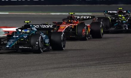 Alonso poredi Brawn GP sa Aston Martinom