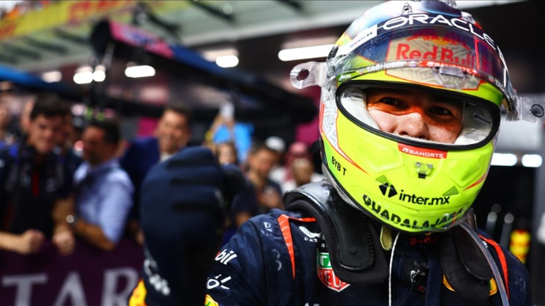 Perez nezadovoljan komunikacijom tima između njega i Verstappena