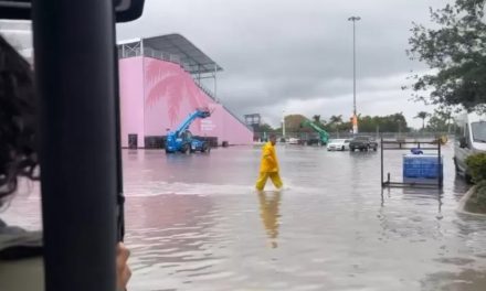 Staza u Miamiju poplavljena nakon jake kiše