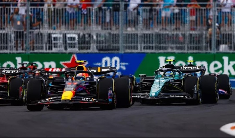 Alonso: Aston Martin mora biti spreman na pukotinu u Red Bullovoj formi