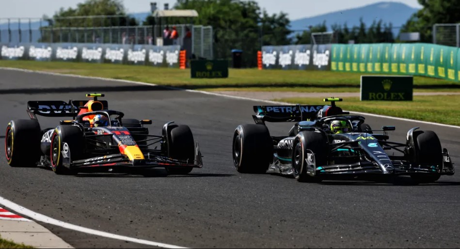 Hamilton: Da sam bio u Perezovom bolidu, Max se ne bi provodio kao sada