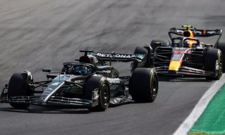 Russell iznenađen koliko dugo je trebalo Perezu da ga pretekne u dominantnijem bolidu