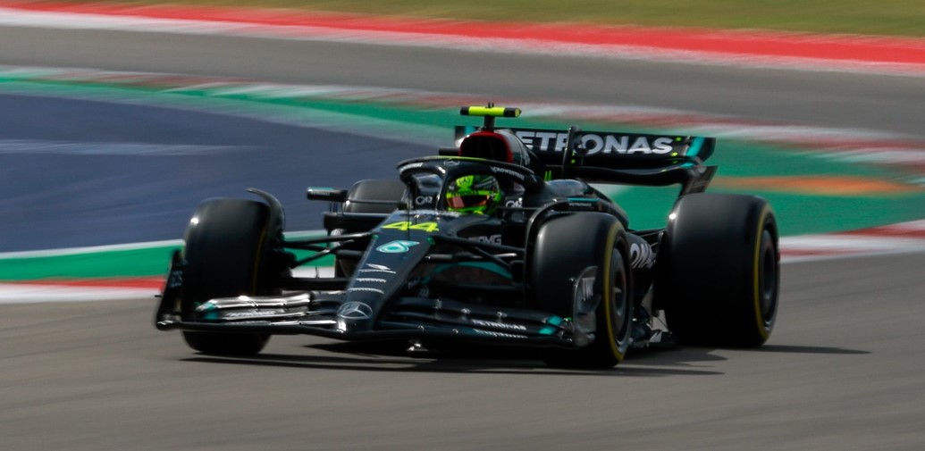 Hamilton: Bilo bi dobro ako svi zadržimo Maxa iza sebe