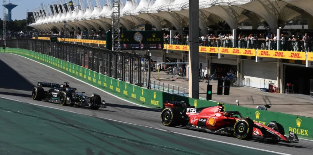 Sainz: Ferrari je propustio priliku smanjiti zaostatak za Mercedesom