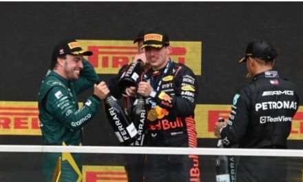 Hamilton: Max, Alonso i ja smo izuzetno konkurentni, spremni smo sve učiniti
