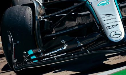 Imali smo intezivne razmjene podataka sa FIA-om oko prednjeg krila — Wolff