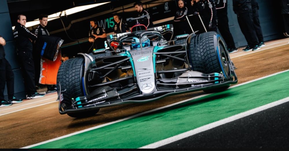 W15 u Russellovim rukama po 1. put na stazi