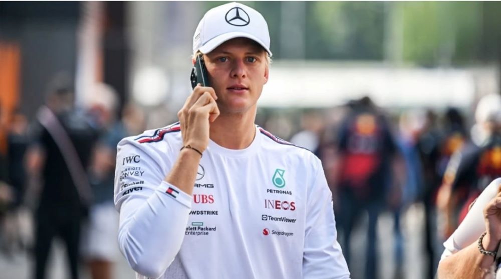 Vrata za Micka u F1 su još uvijek otvorena — Hakkinen