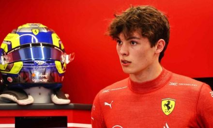 Bearman testirao za Ferrari, dok Sainz cilja na povratak u Melbourneu