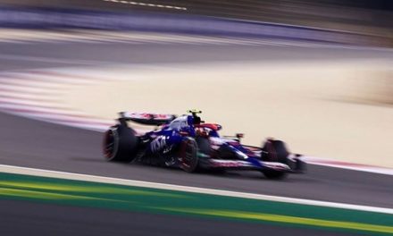 Ricciardo i Tsunoda se ne slažu oko timske naredbe na VN Bahreina