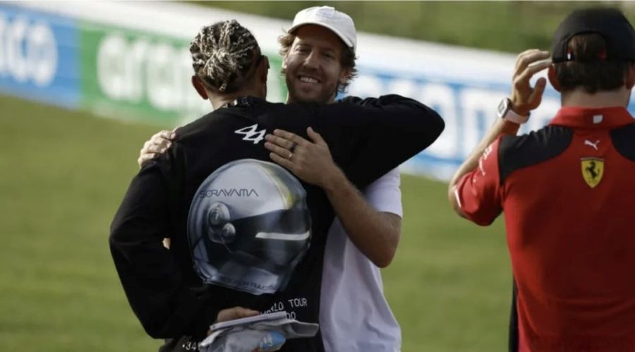 Vettel o Hamiltonu: Za svakog vozača je specijalna prilika da vozi za Ferrari