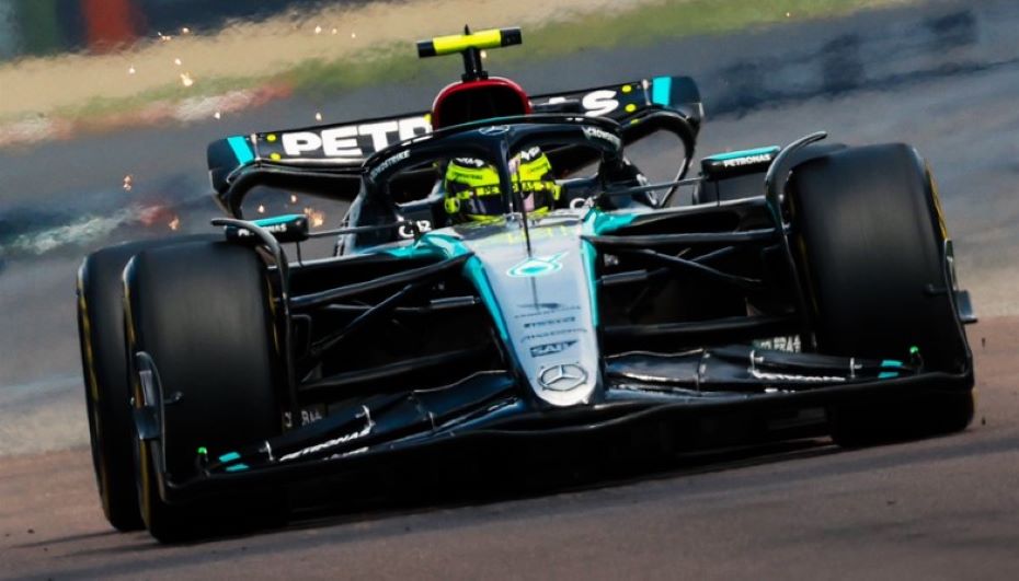 Mercedes više nije “cik-cak” u potrazi za  čarobnim rješenjem