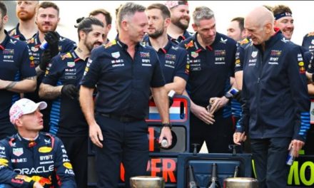Jos Verstappen: Red Bullu prijeti raspadanje