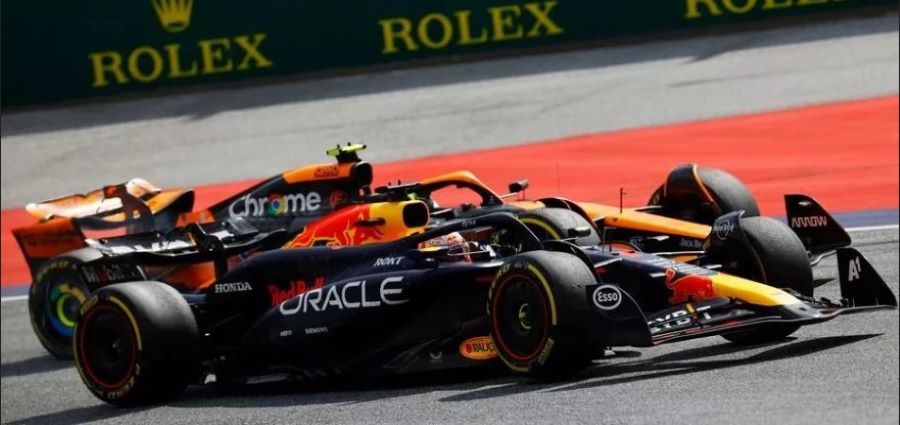 McLaren potvrdio razgovor s FIA-om u vezi Maxovog prekršaja standarda vožnje