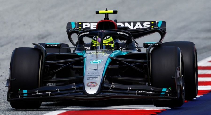 Hamilton bio sporiji 2.5 desetinki zbog oštećenja podnice