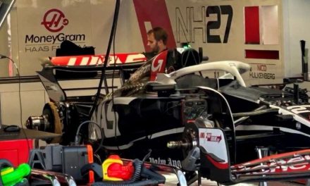 Haas sa zadnjim krilom jako malog opterećenjea dovršava evoluciju
