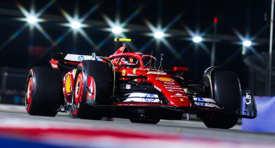 Ferrarijevo prednje krilo u Singapuru je 1. proba 677 modela