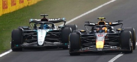 Russell je za 0.5cm mogao letiti pri brzini od 340 km/h u duelu s Perezom