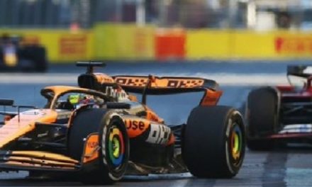 Leclerc: Ferrari ulovljen maksimalnom brzinom McLarena sa kontraverznim zadnjim krilom