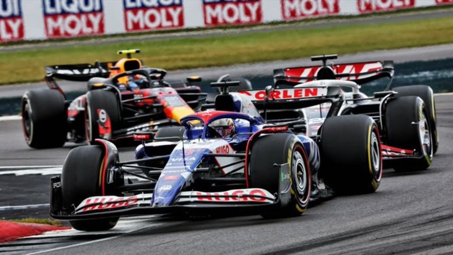 Ricciardo tvrdi da je bilo teško zasjati u sredini grida