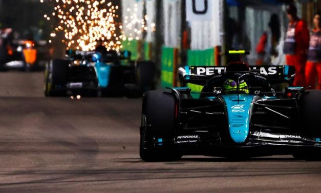 Borba Hamiltonove strategije stavlja Mercedes u središte pažnje