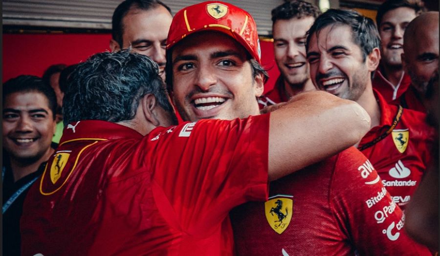 Sainzov ‘savršeni oproštaj’ je osvajanje naslova u Ferrariju