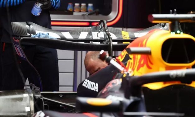 Šta se dogodilo s Red Bullovim zadnjim krilom u Vegasu?