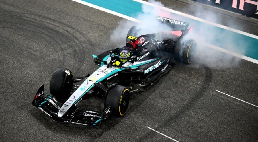 Hamilton više nema suza nakon emotivnog oproštaja od Mercedesa
