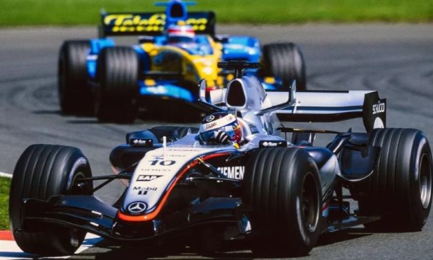 Max se slaže s FIA-om o povratku V10 motora – ali pregovori moraju biti privatni
