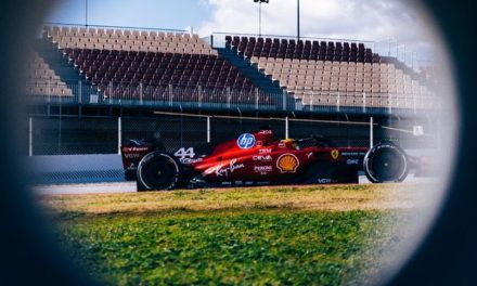 Hamilton neće izdržati dugo u Ferrariju — Ecclestone