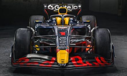 Red Bull otkrio RB21: Bolid za Verstappenovu 5. titulu?